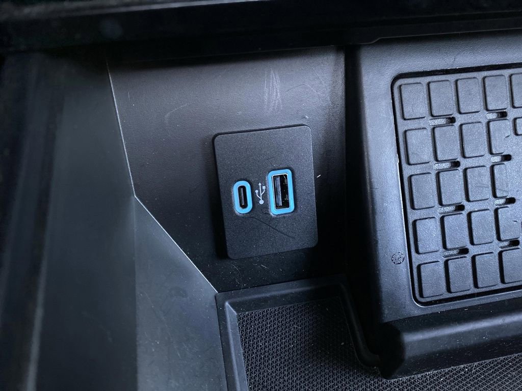 Certified 2023 Ford F150 Lariat w/ Equipment Group 502A High image 31