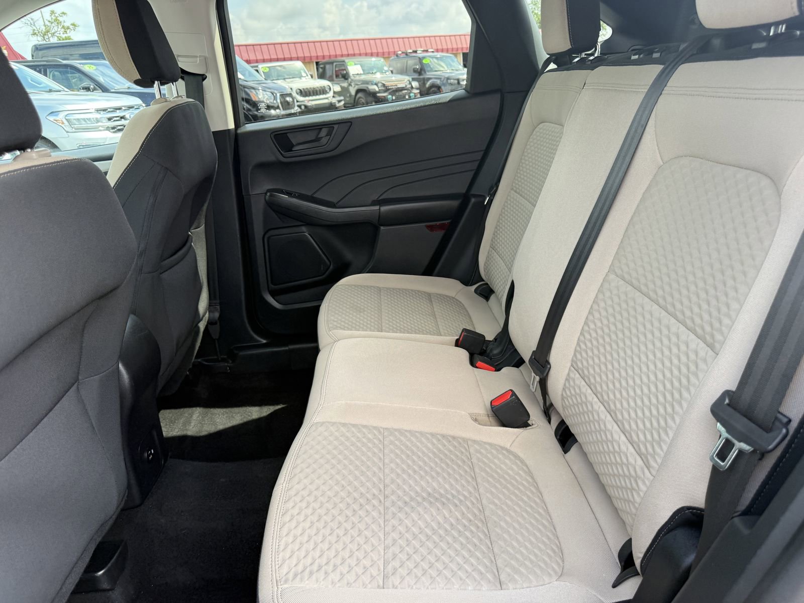 Certified 2022 Ford Escape SE FWD image 17