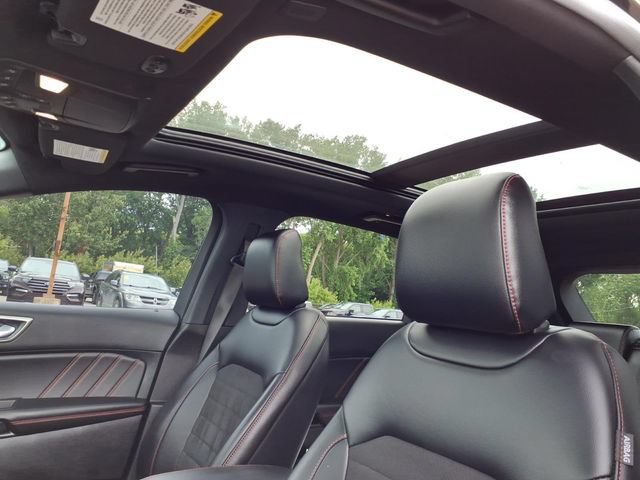 Certified 2024 Ford Edge ST-Line AWD/4WD image 17