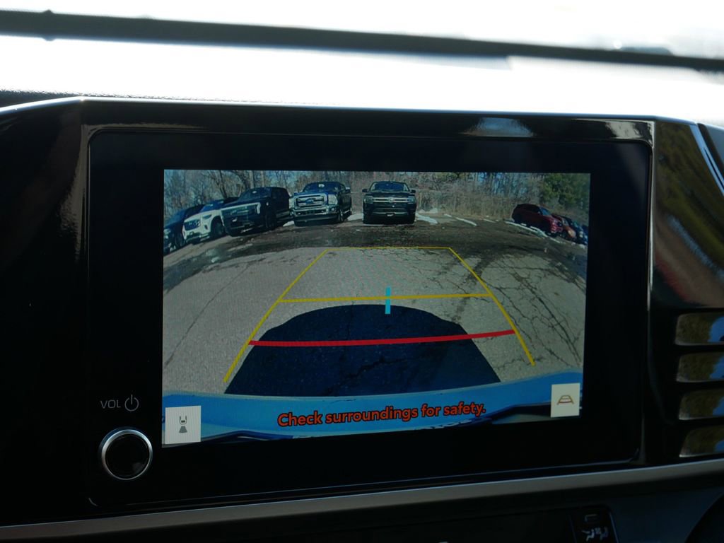 Used 2025 Toyota Camry LE FWD image 27