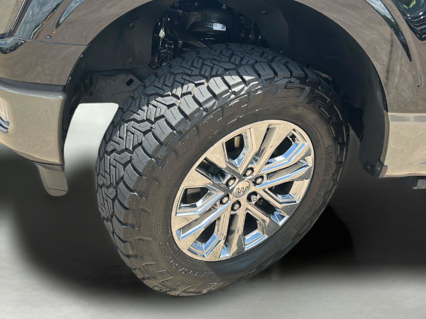 Certified 2025 Ford F150 King Ranch w/ FX4 Off-Road Package AWD/4WD image 32