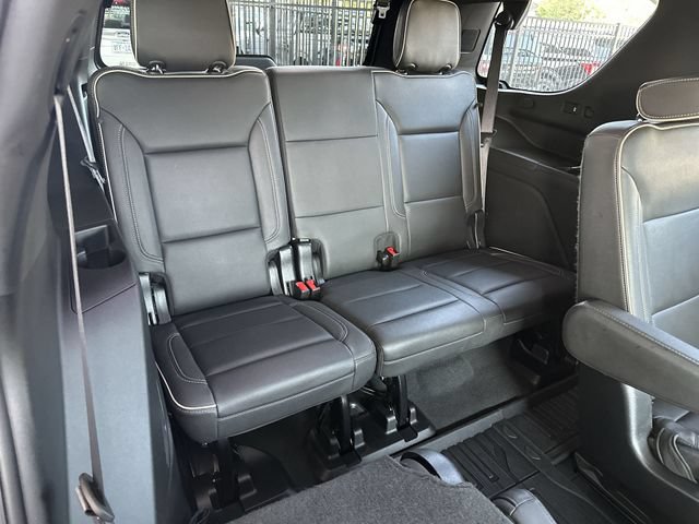Used 2023 GMC Yukon SLT AWD/4WD image 25