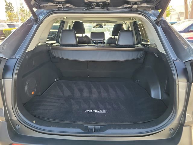 Used 2021 Toyota RAV4 XLE Premium FWD image 25