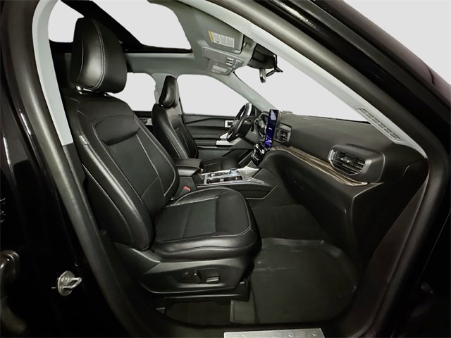 Certified 2023 Ford Explorer Limited w/ Limited Technology Package image 37