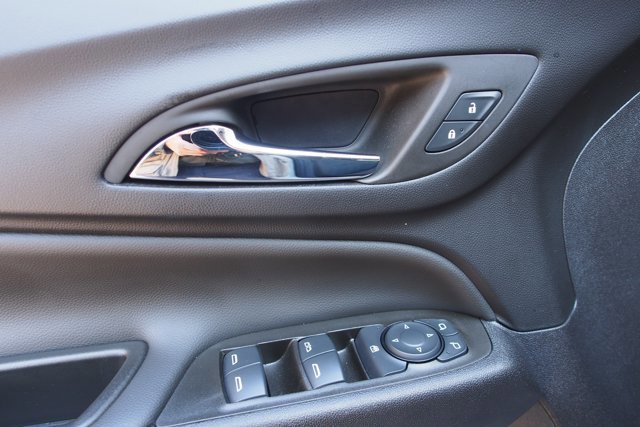Used 2024 Chevrolet Equinox LT image 19