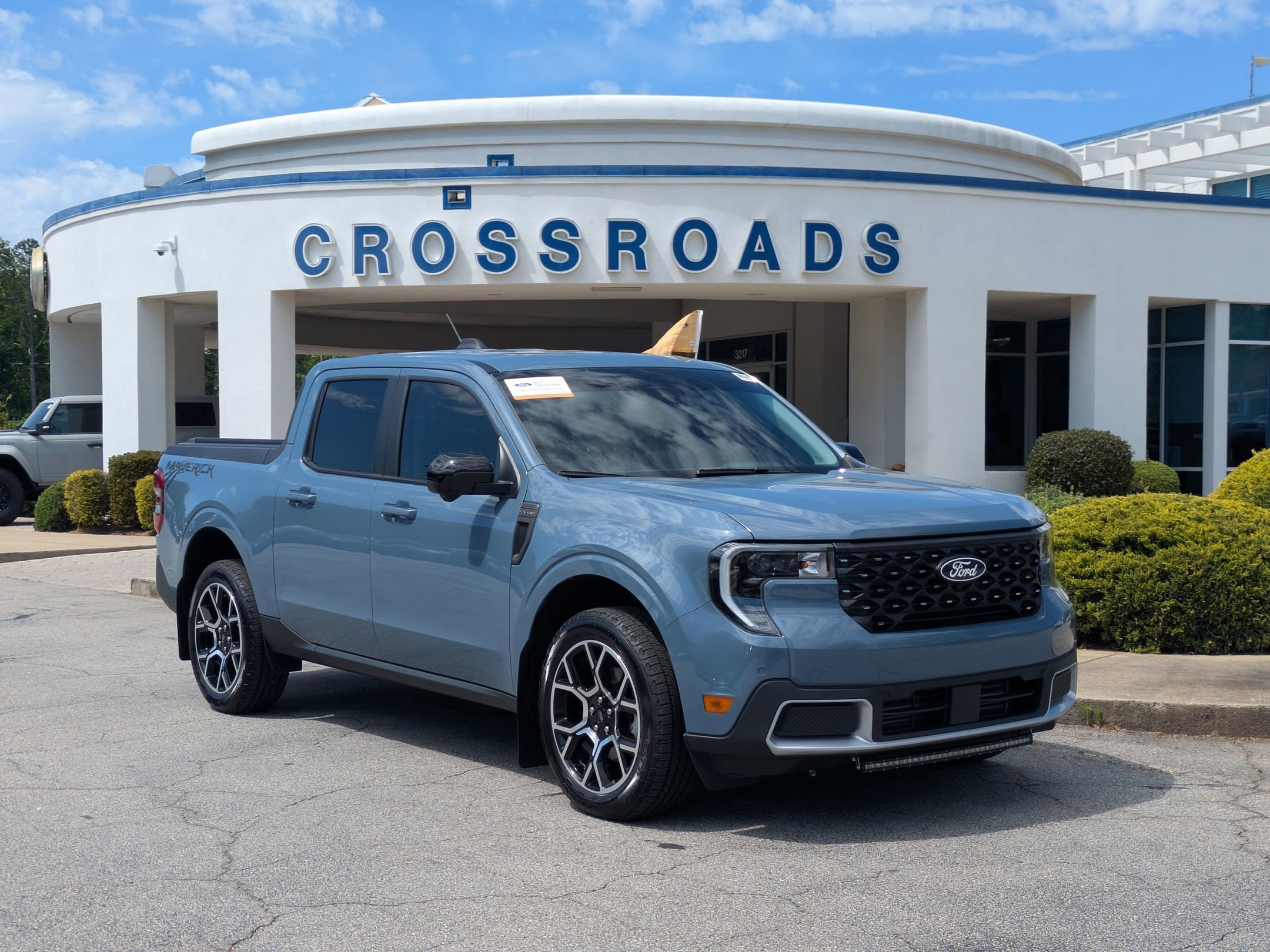 Certified 2025 Ford Maverick Lariat w/ 4K Tow Package image 5