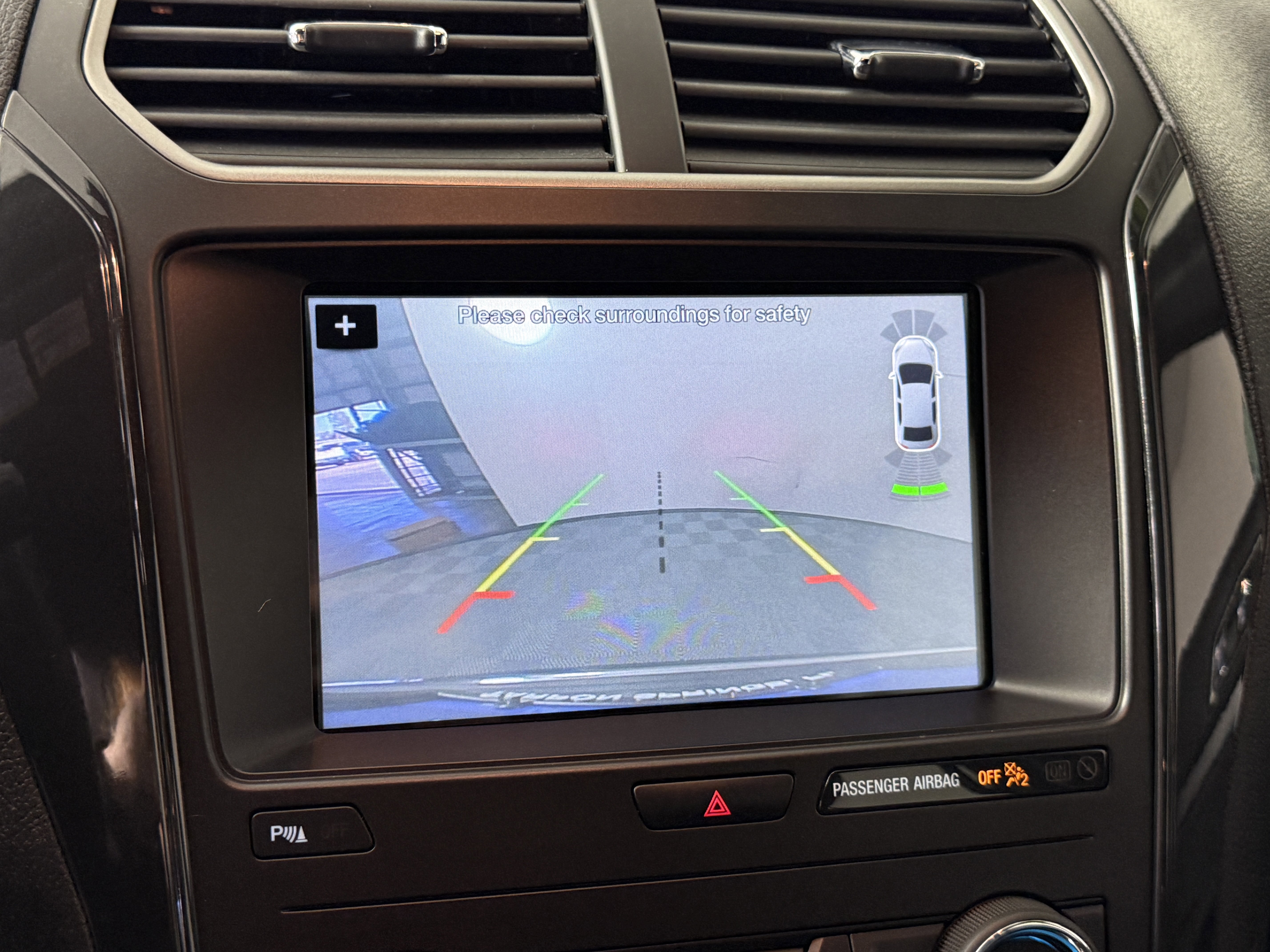 Certified 2018 Ford Explorer XLT w/ Equipment Group 202A image 19