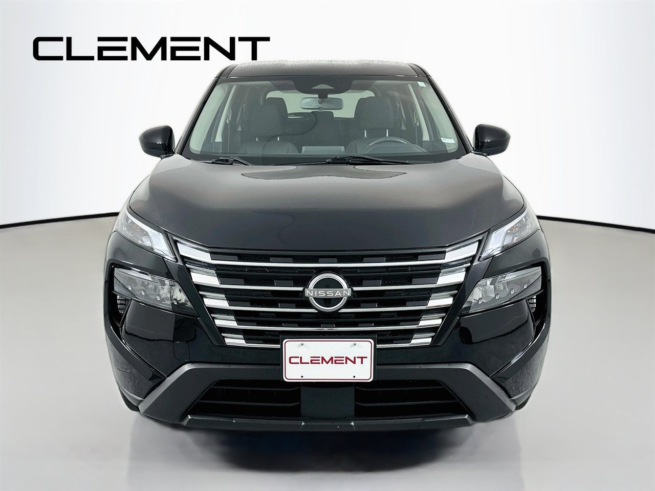 Used 2024 Nissan Rogue SV AWD/4WD image 3
