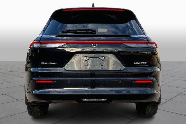 Used 2025 Toyota Crown Signia w/ Advanced Technology Package image 3