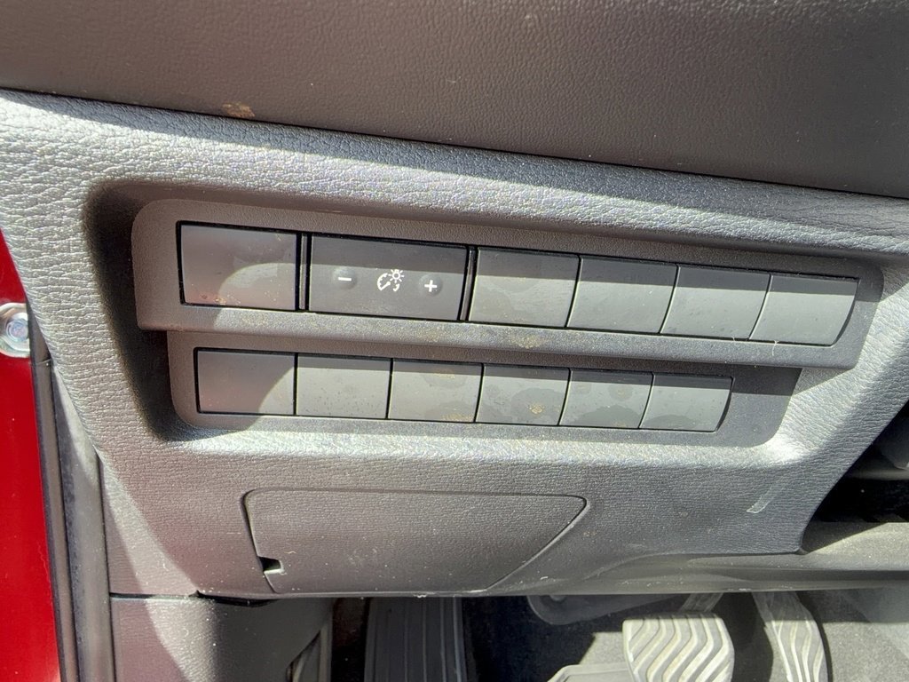 Used 2022 Mitsubishi Outlander ES image 24