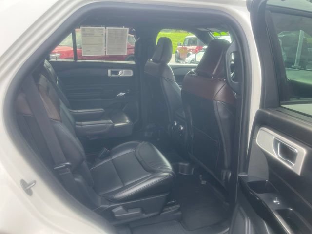 Certified 2022 Ford Explorer Platinum w/ Equipment Group 601A AWD/4WD image 20