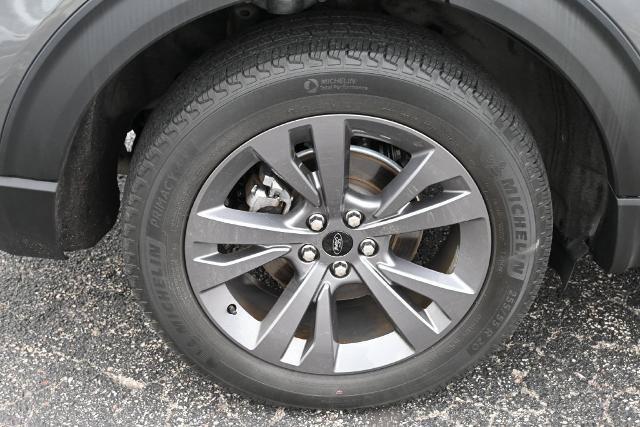 Certified 2023 Ford Explorer XLT w/ Equipment Group 202A AWD/4WD image 18