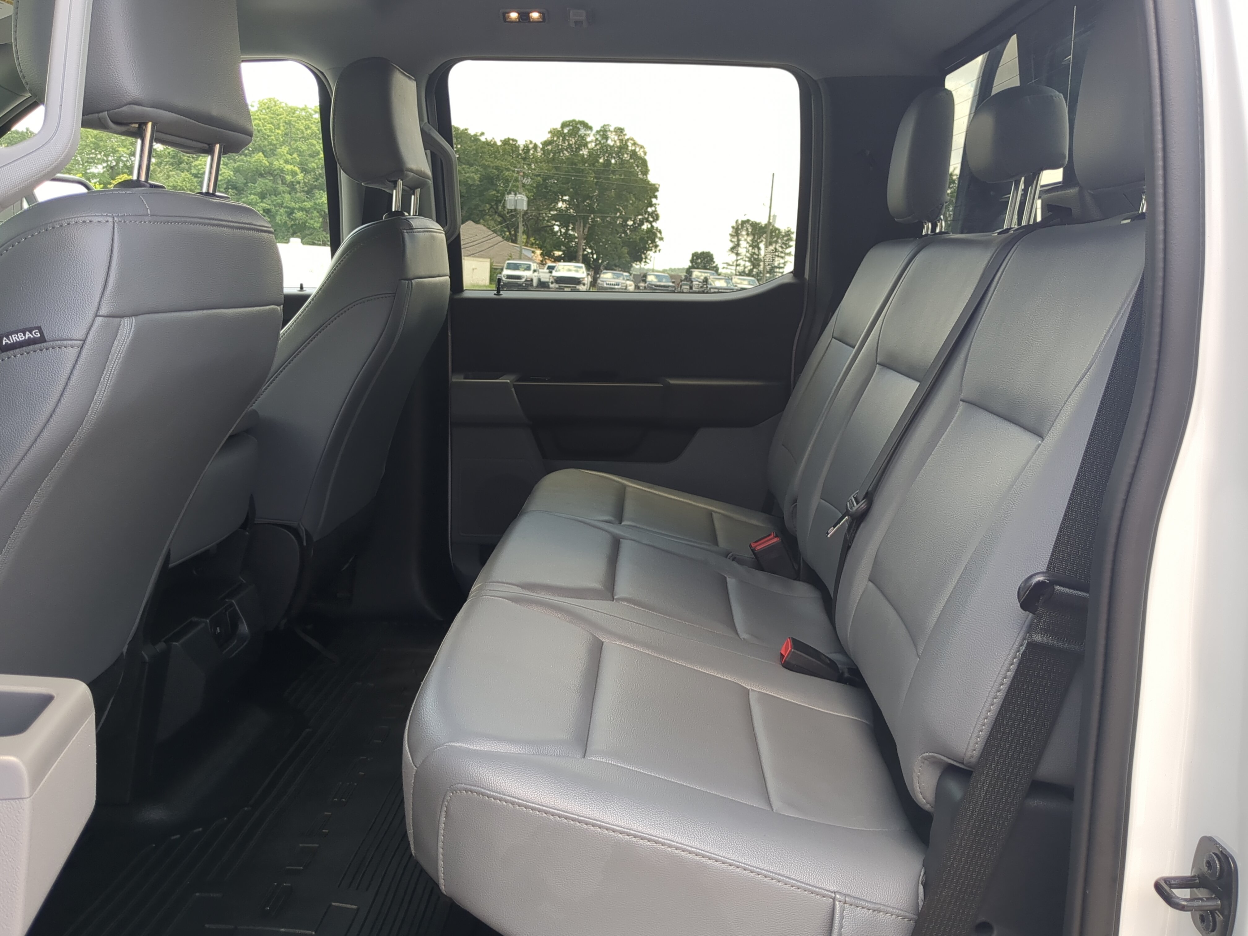 Certified 2025 Ford F350 XL w/ XL Chrome Package AWD/4WD image 12