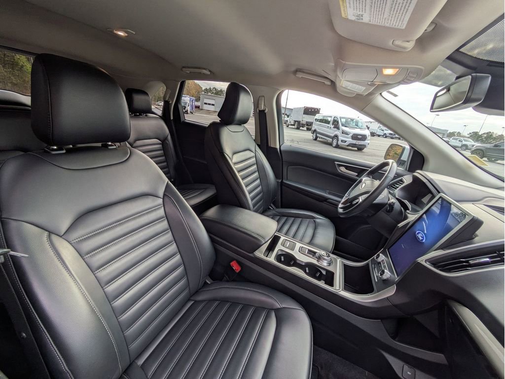 Certified 2024 Ford Edge SEL image 29