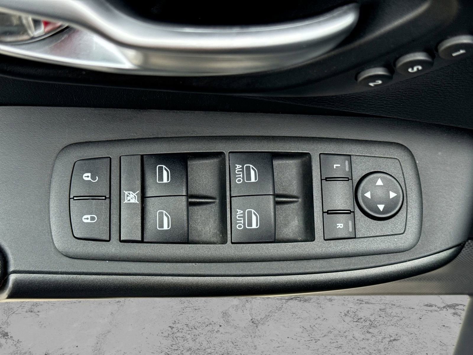 Used 2022 Jeep Cherokee Trailhawk w/ Trailhawk Elite Value Package image 18