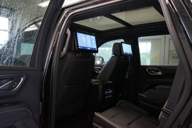 Used 2021 GMC Yukon SLT w/ Rear Media and Nav Package AWD/4WD image 29