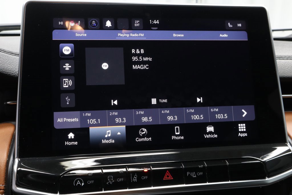 Used 2023 Jeep Compass Limited image 30