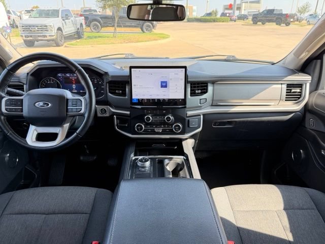Certified 2024 Ford Expedition XLT RWD image 27