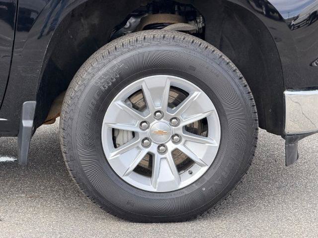 Used 2025 Chevrolet Silverado 1500 LT AWD/4WD image 15