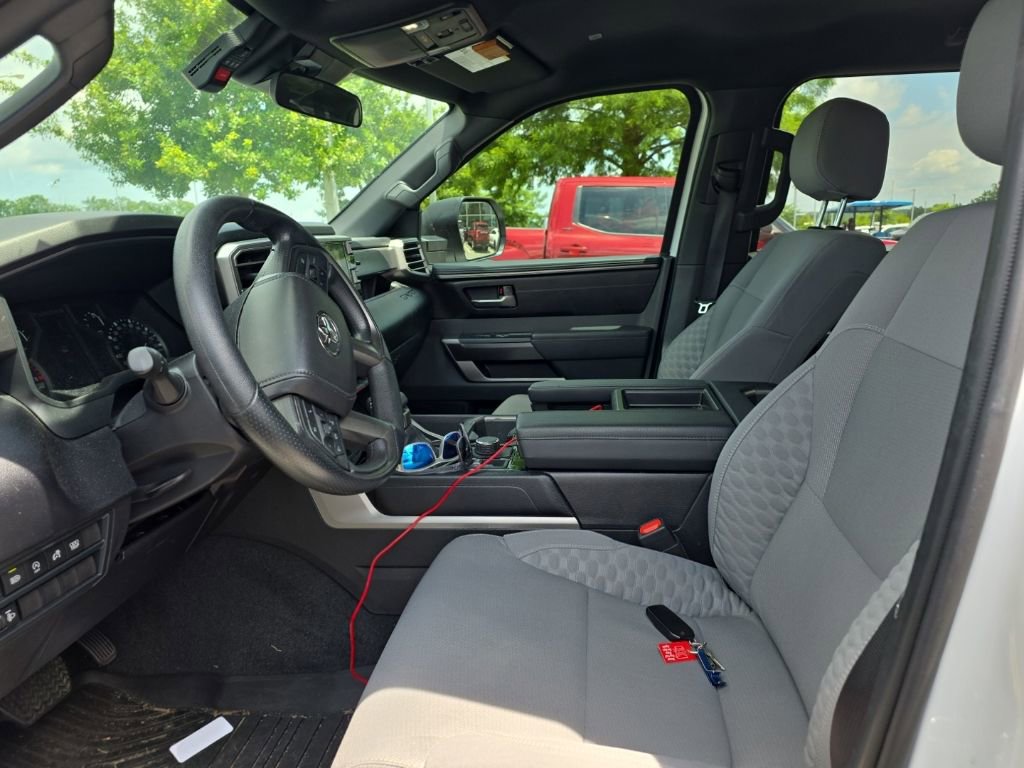 Used 2025 Toyota Tundra SR5 AWD/4WD image 11