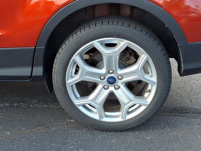 Certified 2019 Ford Escape Titanium w/ U9j03 - Titanium Tow Package AWD/4WD image 7