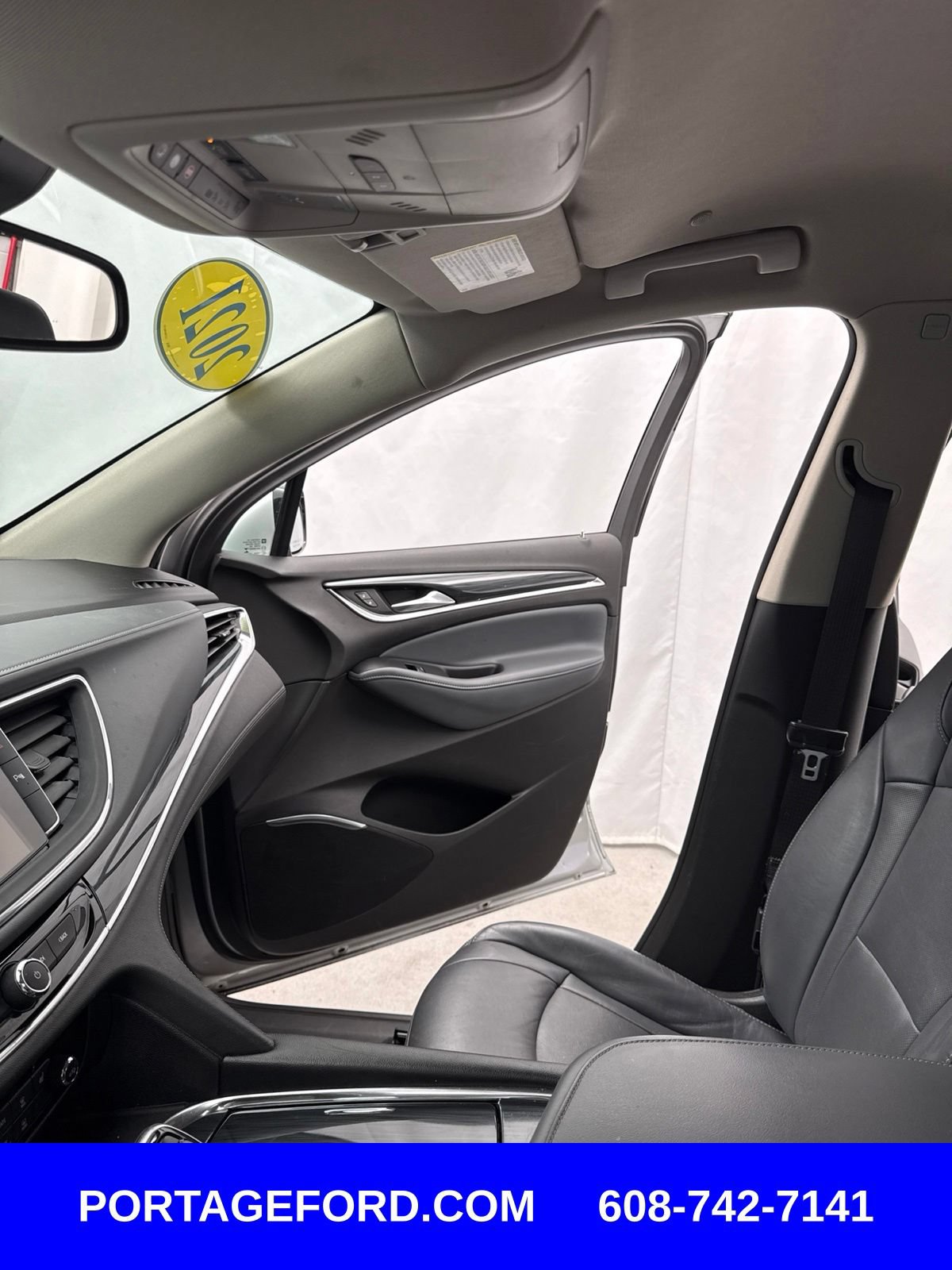 Used 2021 Buick Enclave Essence FWD image 23