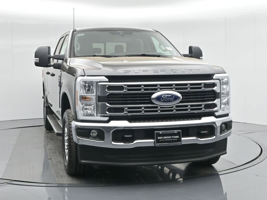 Certified 2024 Ford F250 XLT w/ FX4 Off-Road Package AWD/4WD image 25