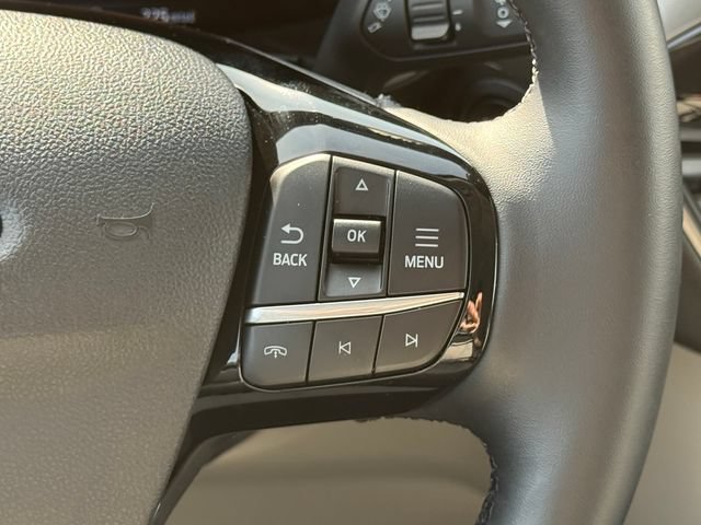 Certified 2024 Ford Escape Active AWD/4WD image 30