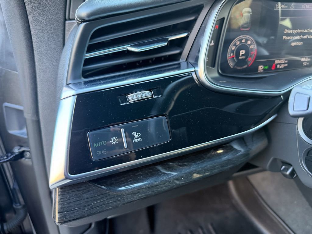 Used 2019 Audi Q8 Prestige w/ Towing Package image 12