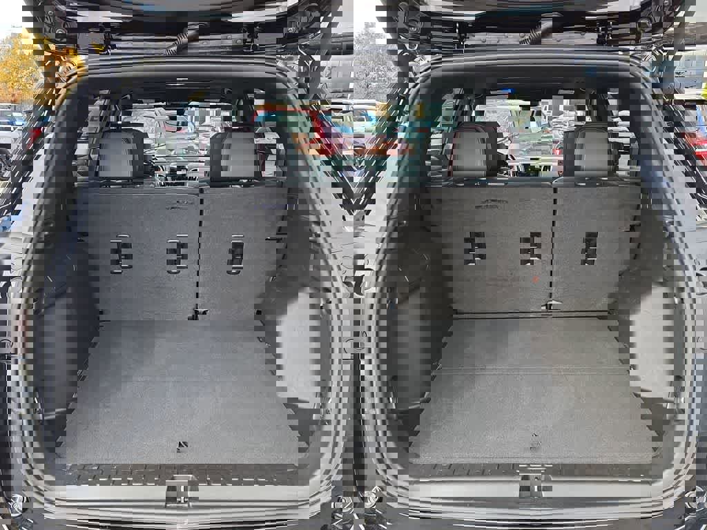 Used 2022 Chevrolet Equinox RS w/ RS Leather Package image 36