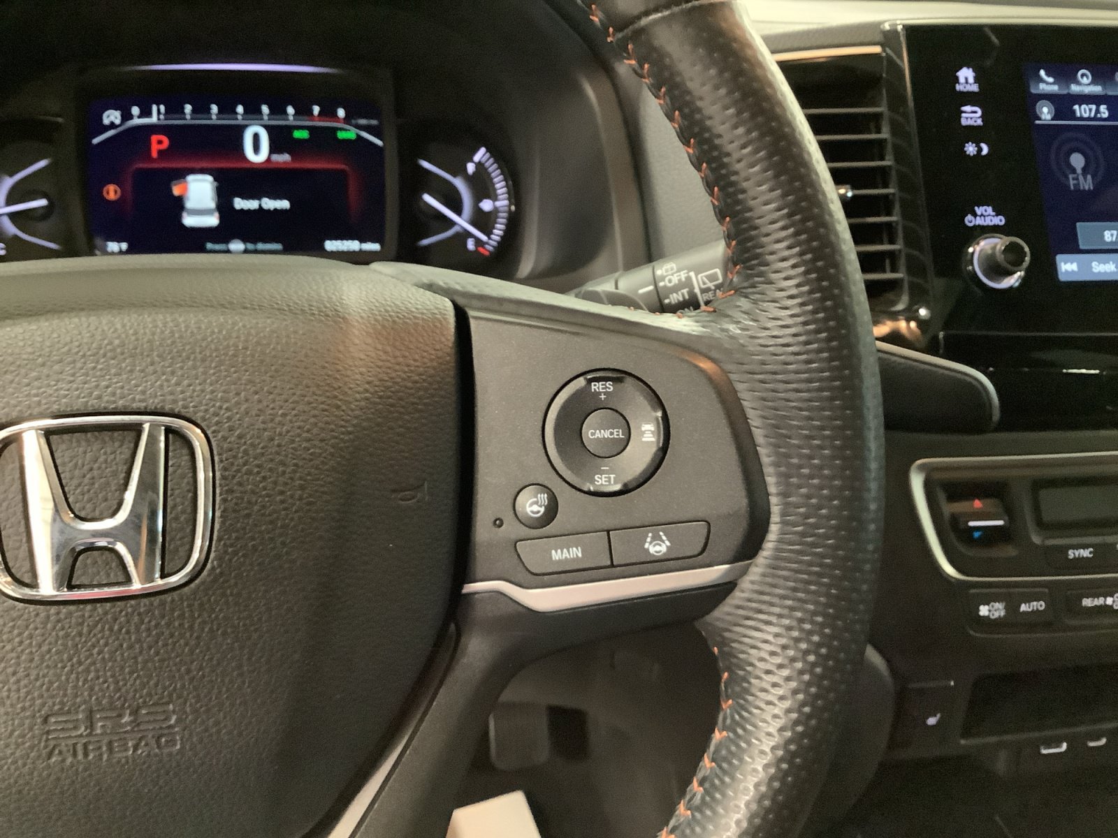 Used 2025 Honda Passport TrailSport image 17