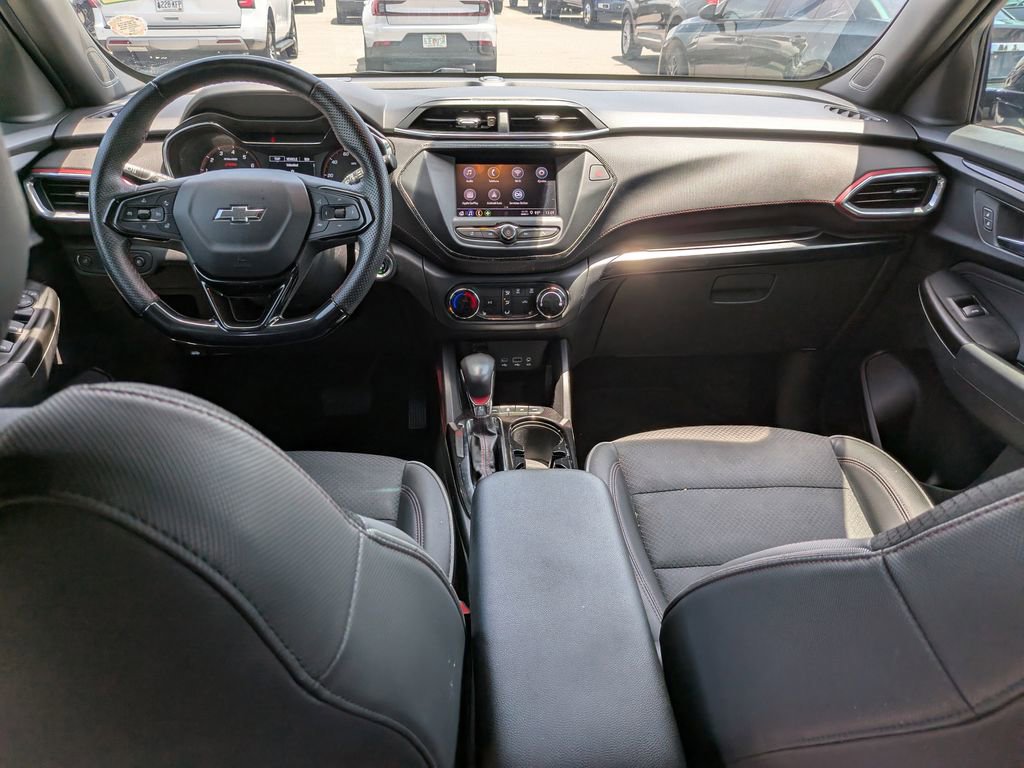 Used 2023 Chevrolet TrailBlazer RS AWD/4WD image 15