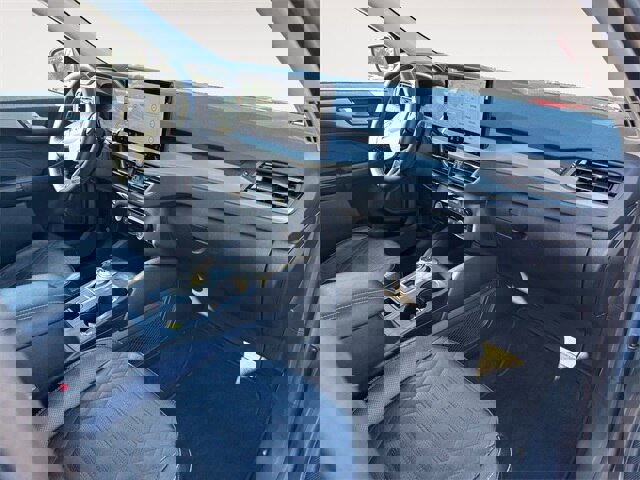 Certified 2023 Ford Escape Platinum w/ Premium Technology Package image 10