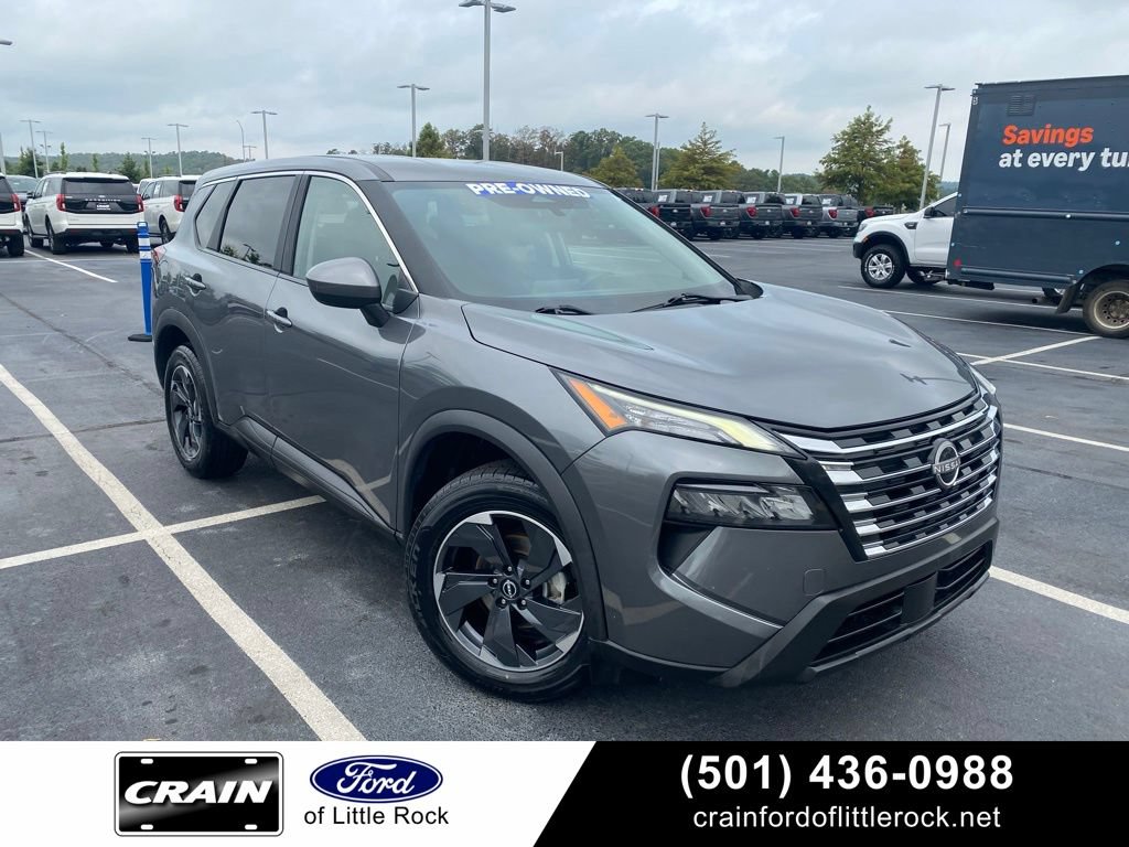 Used 2024 Nissan Rogue SV FWD image 1