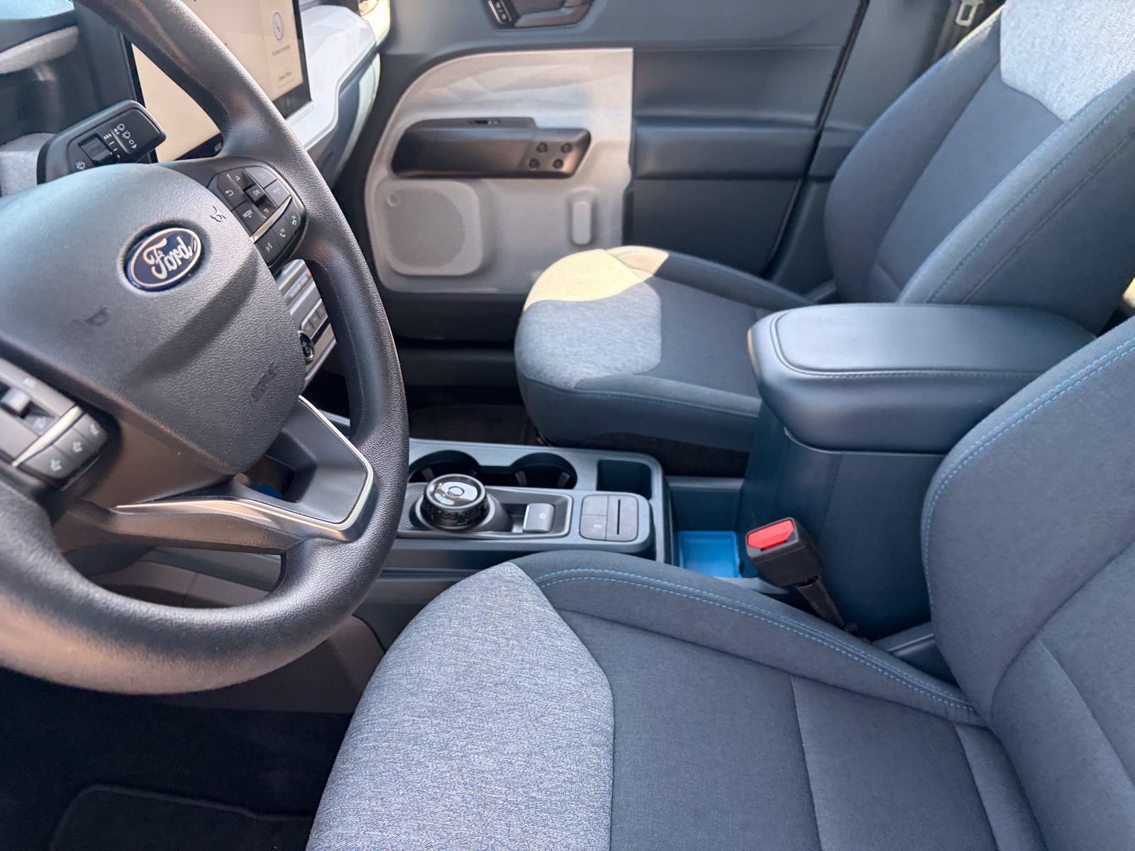 Certified 2025 Ford Maverick XLT FWD image 18