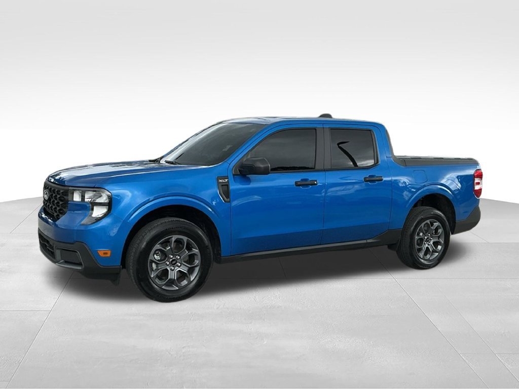 Certified 2026 Ford Maverick XLT FWD image 2