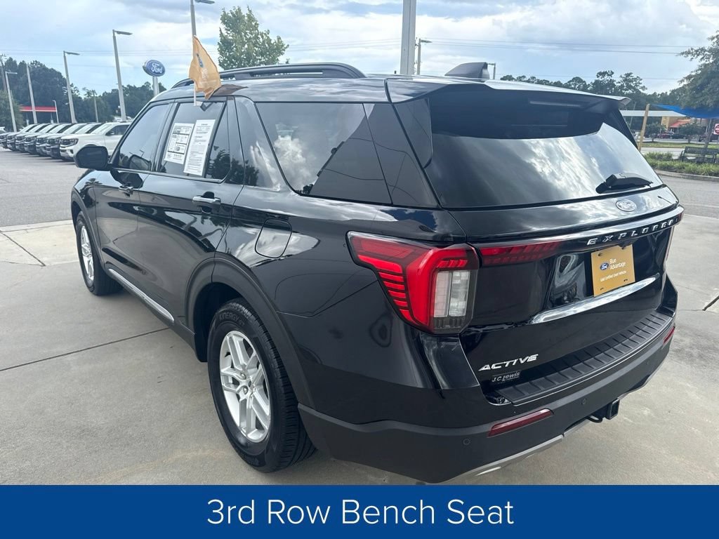 Certified 2025 Ford Explorer Active w/ Active Comfort Package RWD image 4