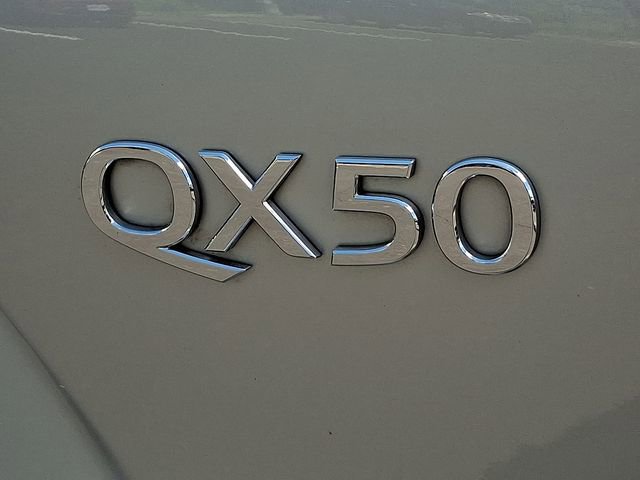 Used 2019 INFINITI QX50 Essential w/ Sensory Package AWD/4WD image 36