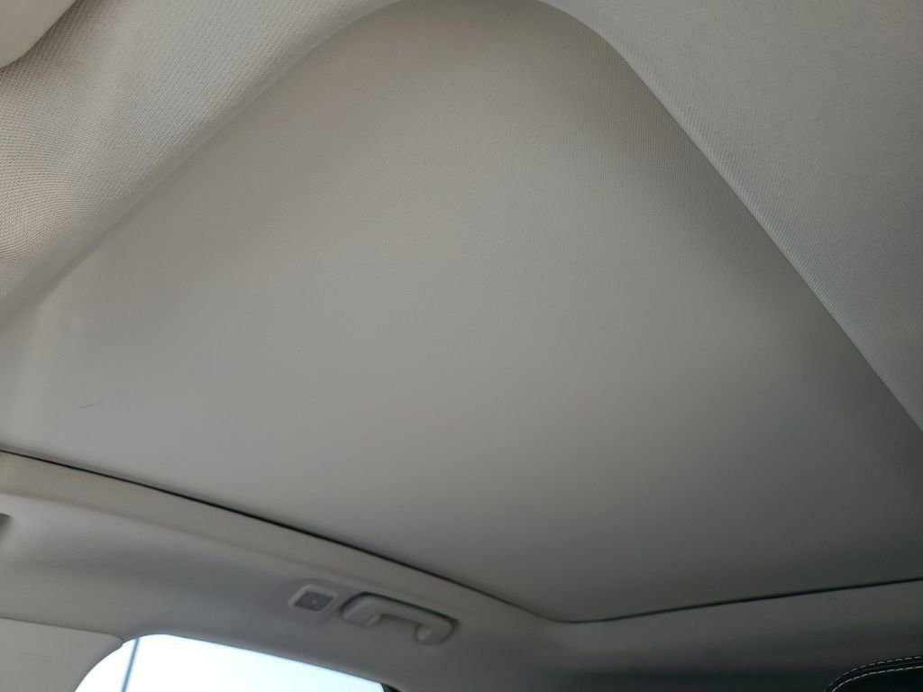 Certified 2021 Ford Escape Titanium w/ Titanium Elite Package image 32