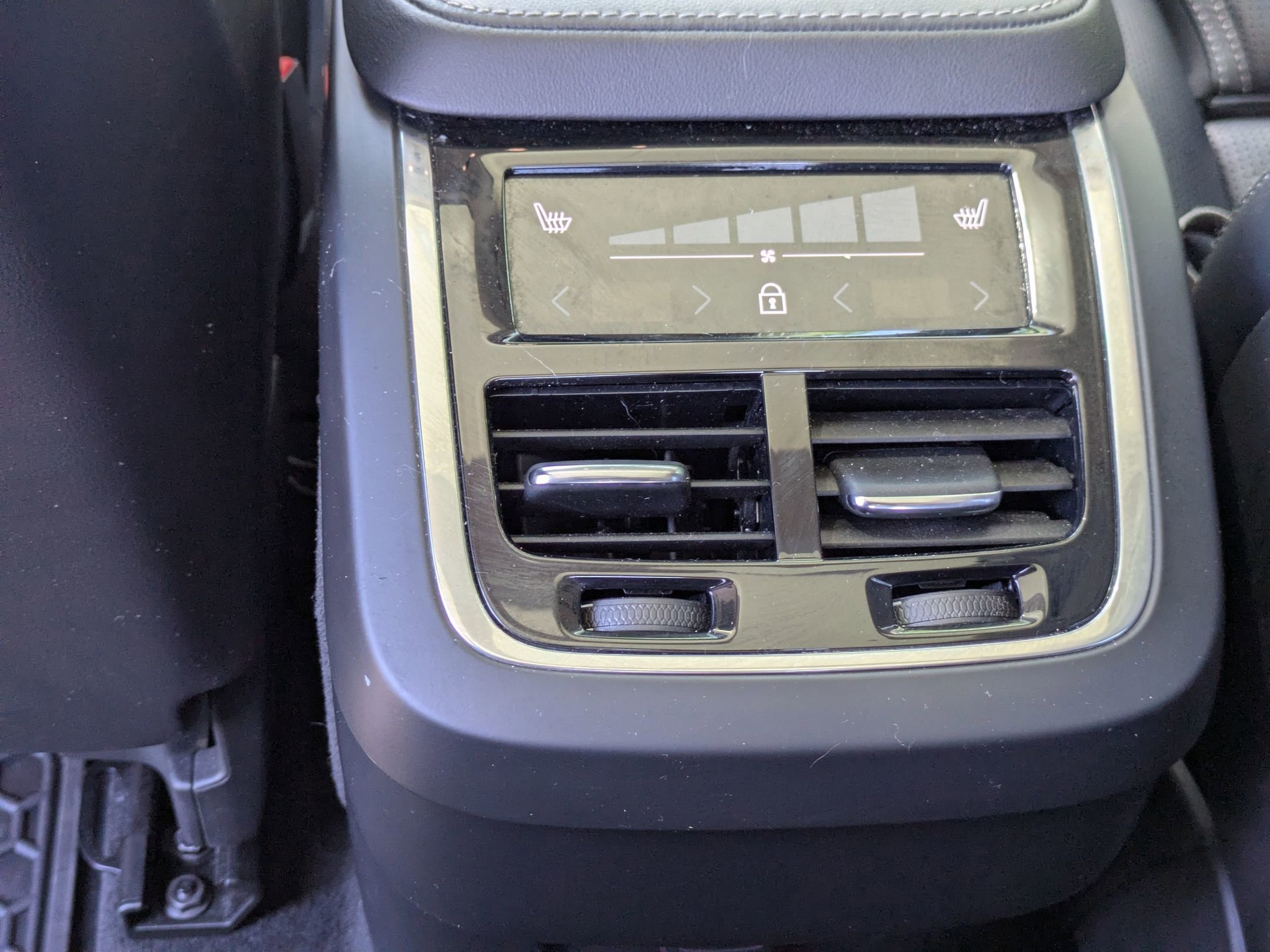 Used 2022 Volvo XC90 T6 Inscription w/ Advanced Package image 30