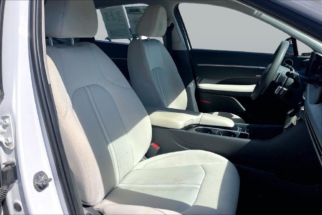 Used 2025 Hyundai Sonata SEL FWD image 8