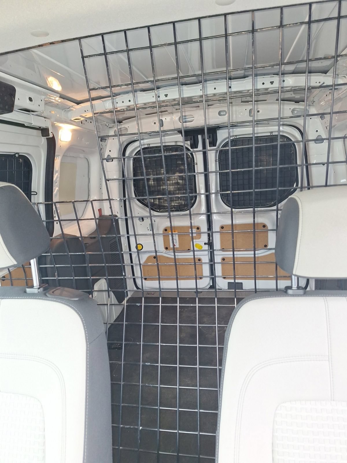 Certified 2020 Ford Transit Connect XLT FWD image 16