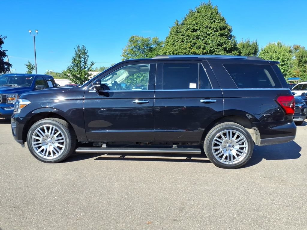 Certified 2023 Ford Expedition Limited AWD/4WD image 2