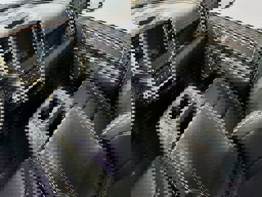 Used 2020 RAM 1500 Laramie w/ Off Road Group image 14