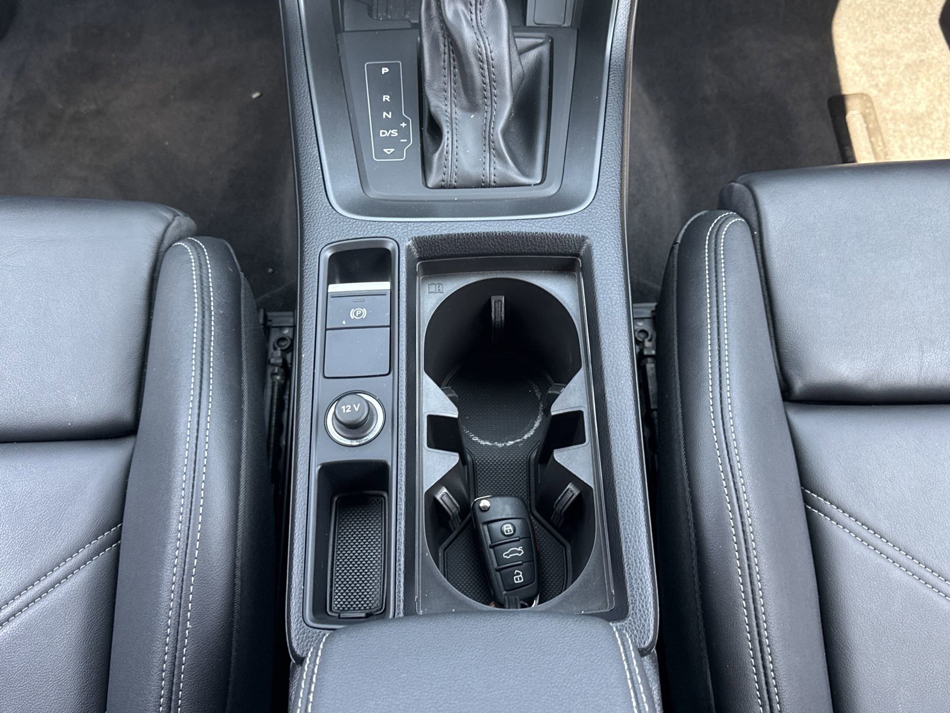 Used 2024 Audi Q3 2.0T Premium Plus w/ Premium Plus Package AWD/4WD image 12