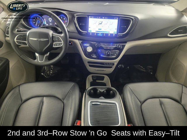 Used 2024 Chrysler Pacifica Touring-L FWD image 20