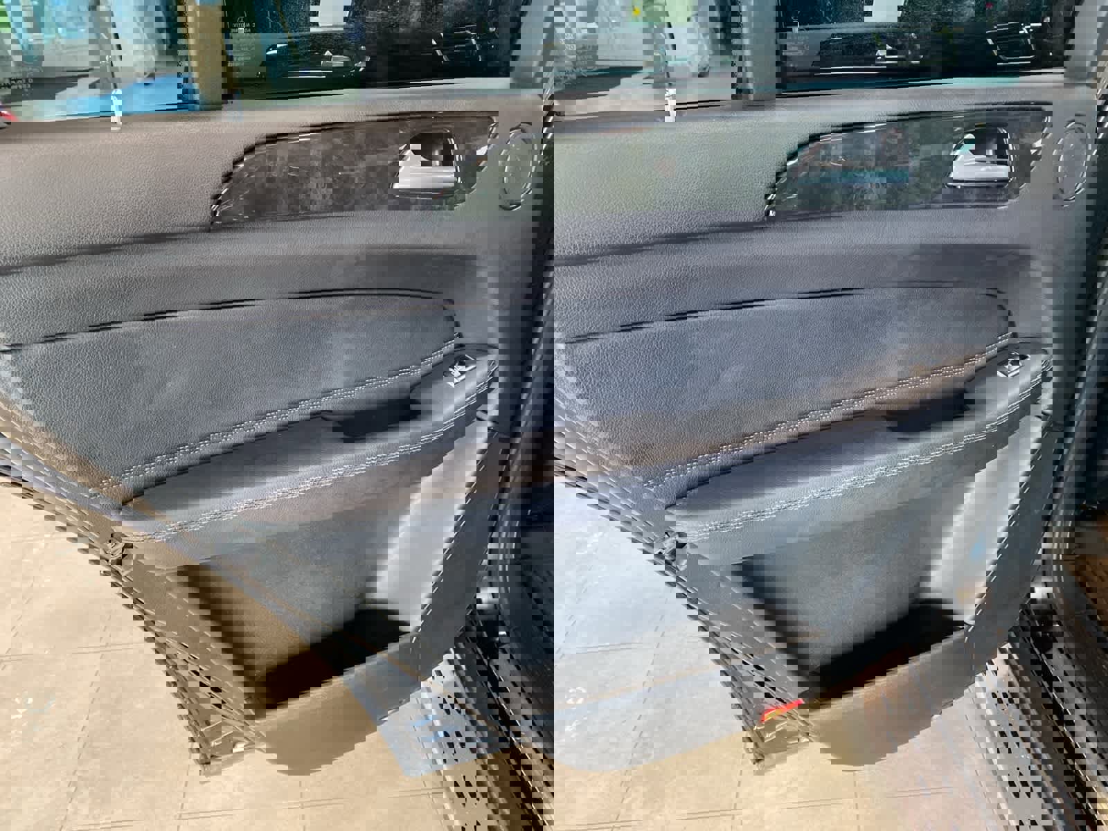 Used 2017 Mercedes-Benz GLS 450 4MATIC image 26