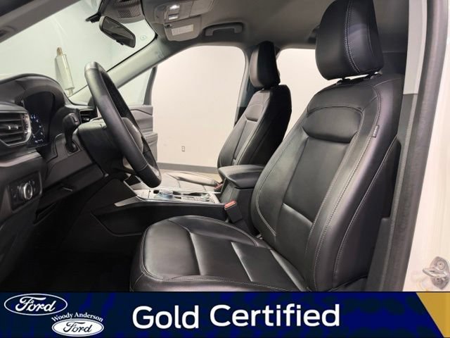 Certified 2023 Ford Explorer XLT w/ Equipment Group 202A AWD/4WD image 18