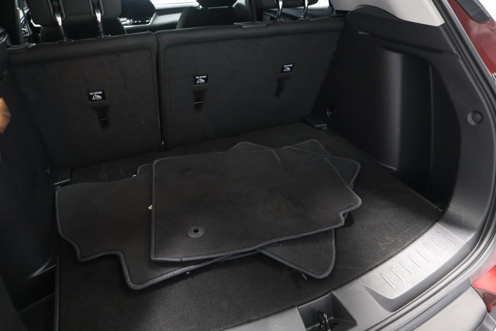 Used 2025 Chevrolet TrailBlazer LT w/ Driver Confidence Package image 18