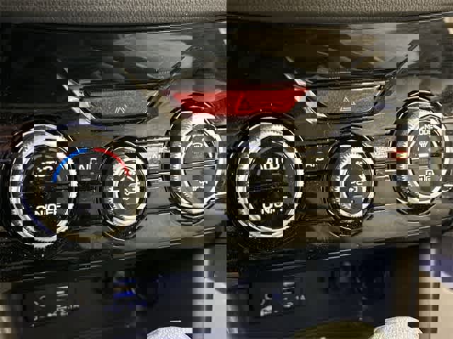 Used 2022 Subaru Forester Premium image 19